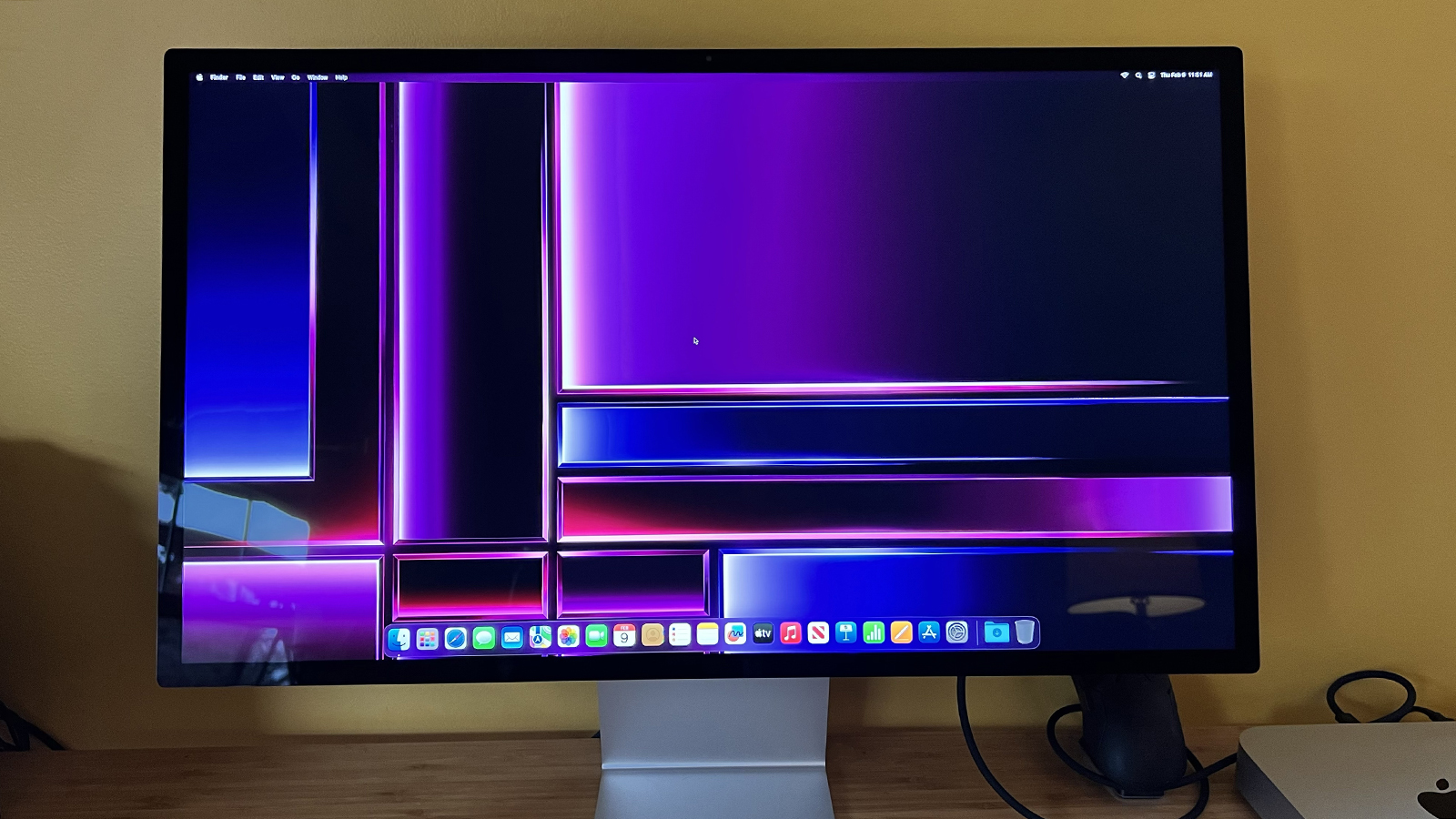 apple-studio-display.jpg