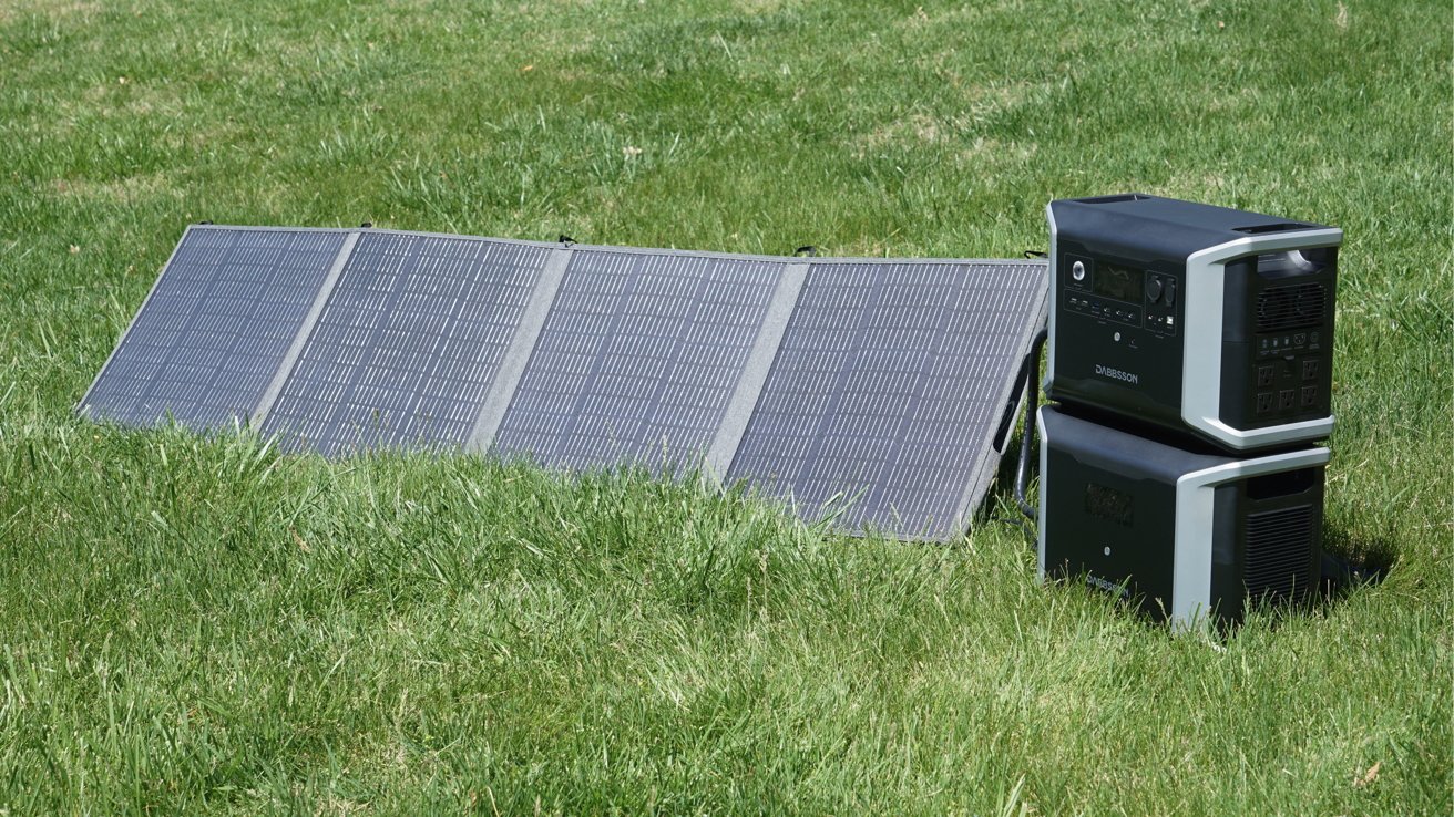 This portable power station and solar panel powers your devices