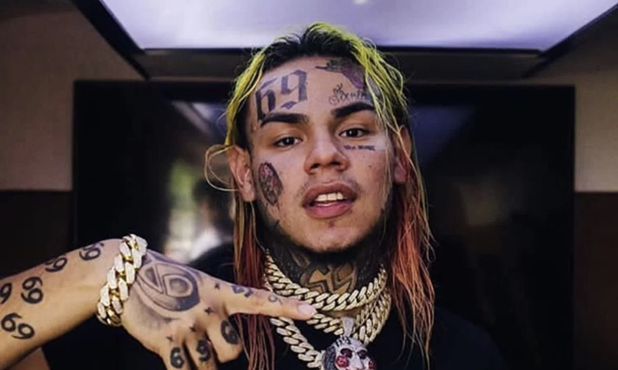 Is 6ix9ine Gay