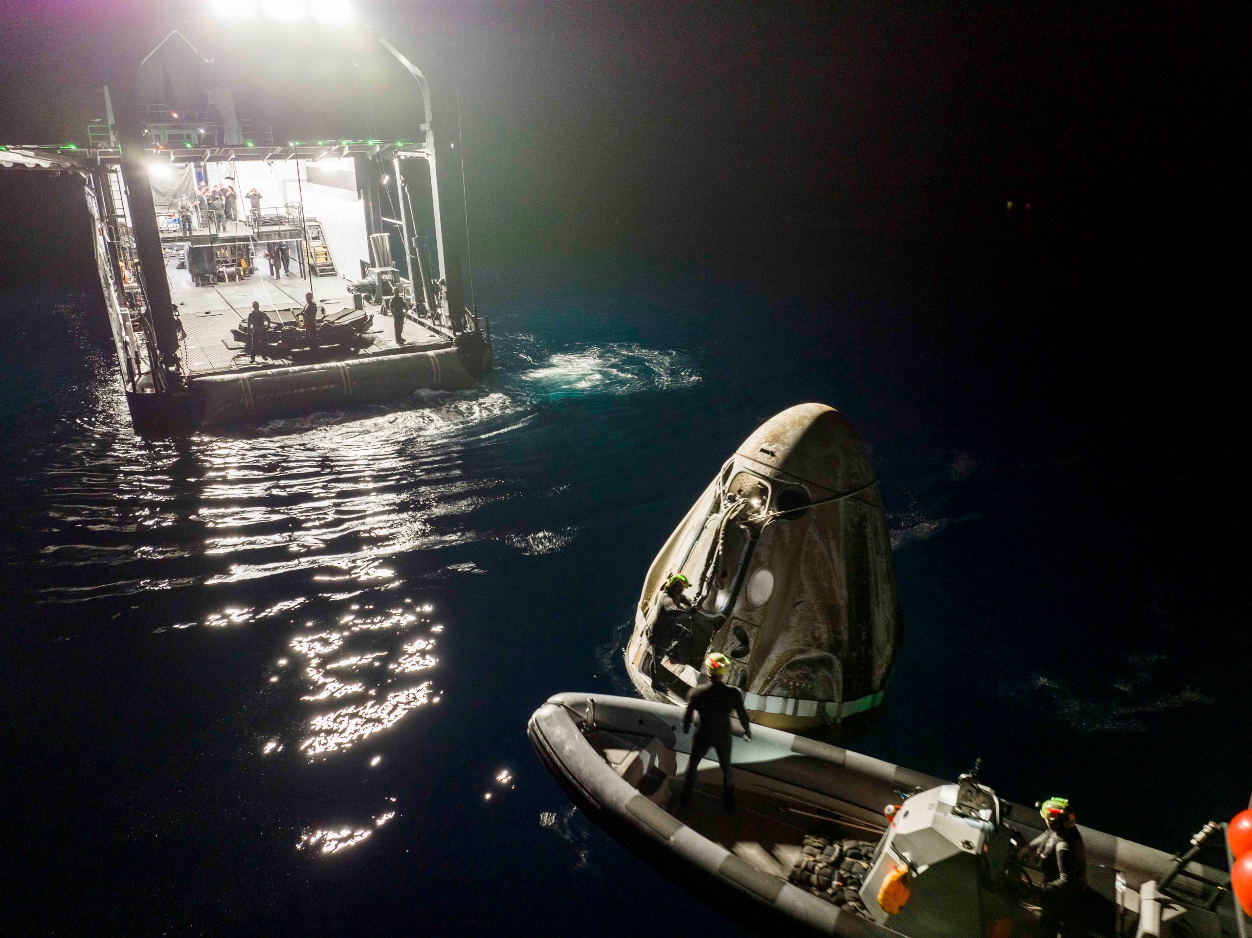 SpaceX Axiom Space Ax-2 splashdown