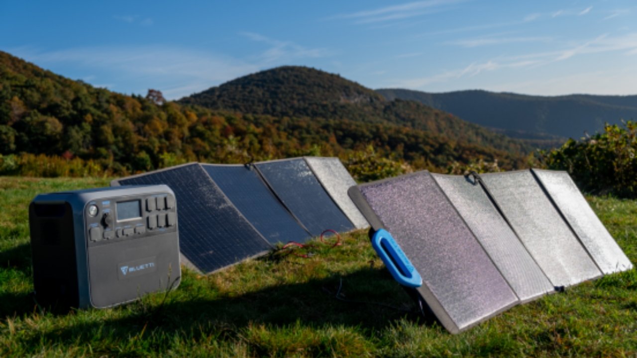 Using a dual solar power charging configuration provides clean power. 