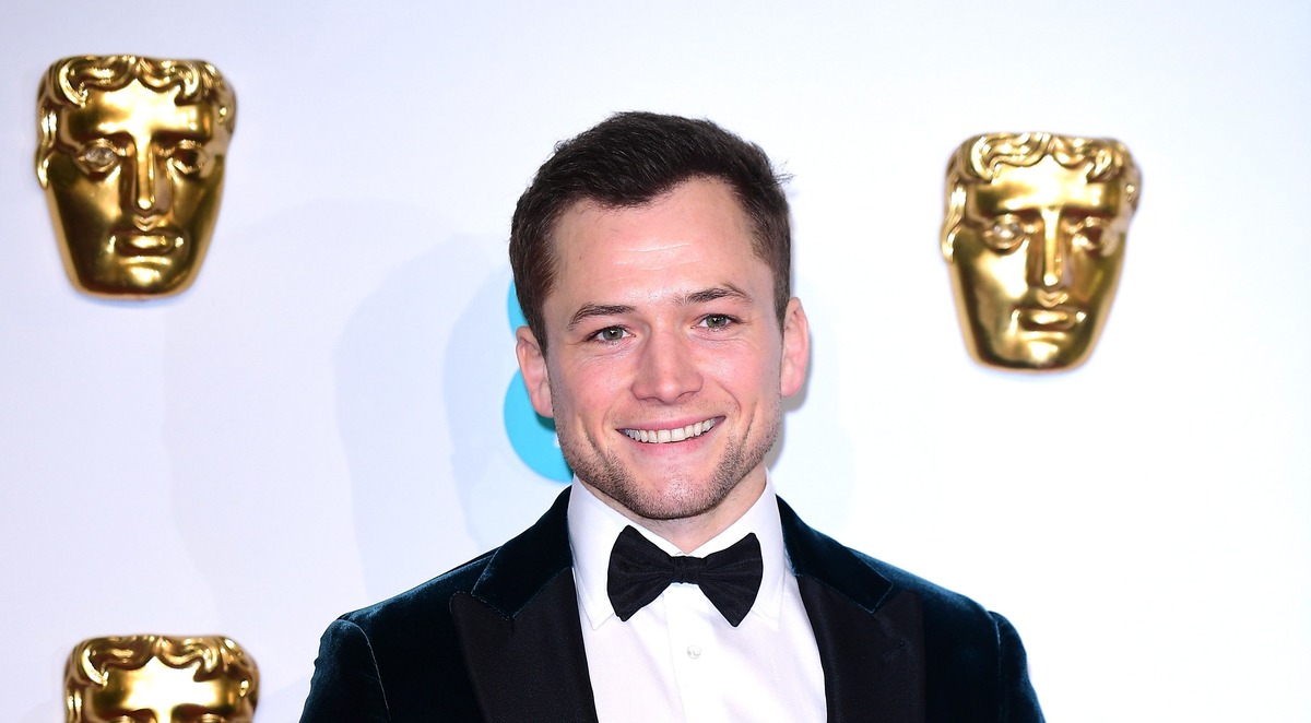 Taron Egerton Gay