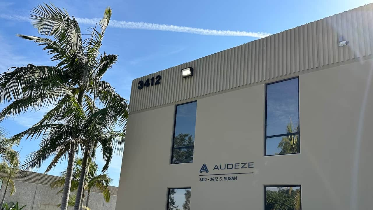 Audeze HQ Exterior