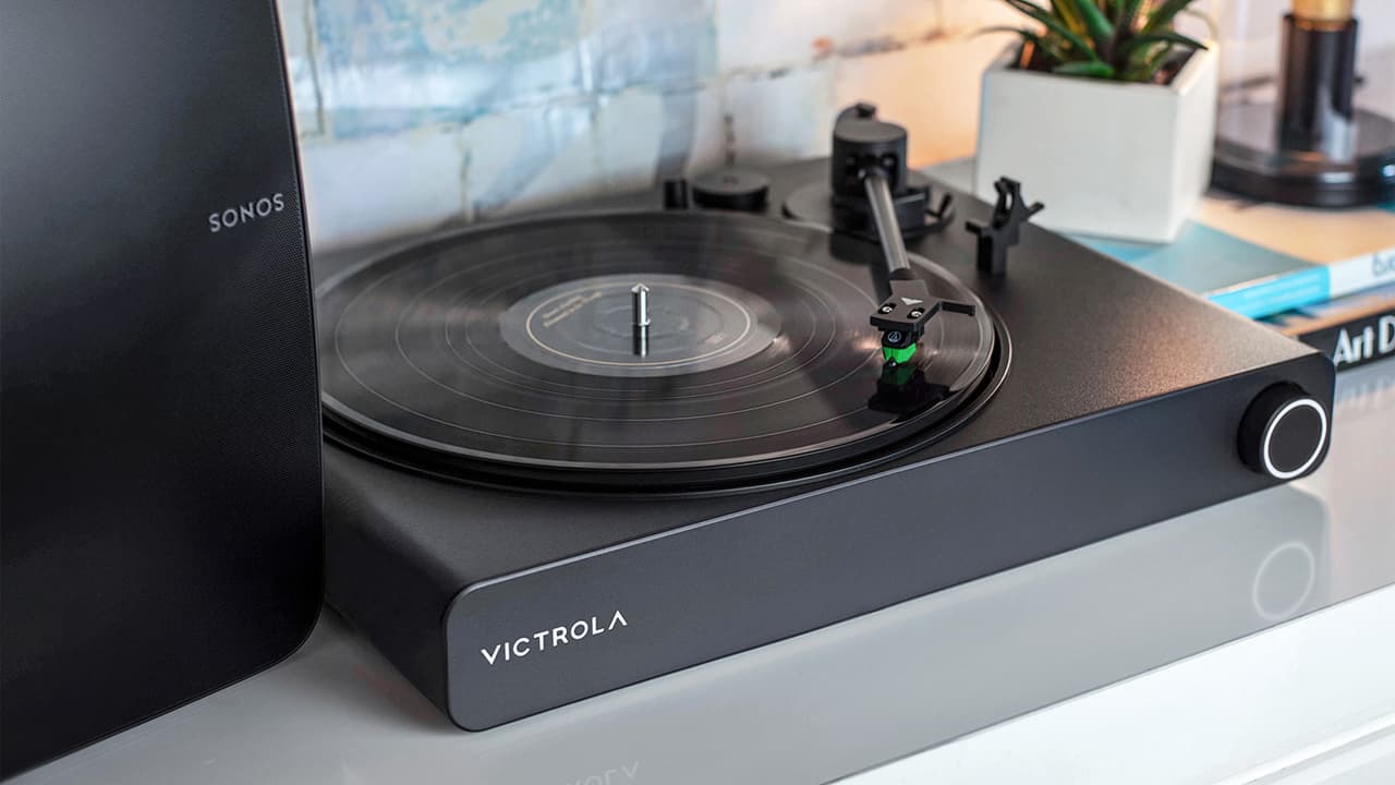 Victrola Stream Onyx Turntable Lifestyle